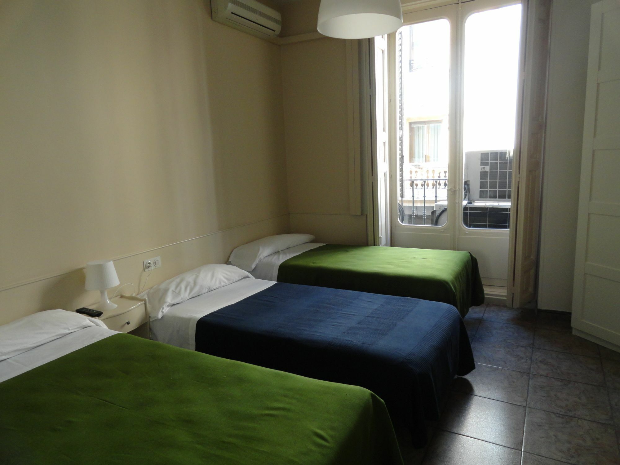 מדריד Hostal Alistana מראה חיצוני תמונה