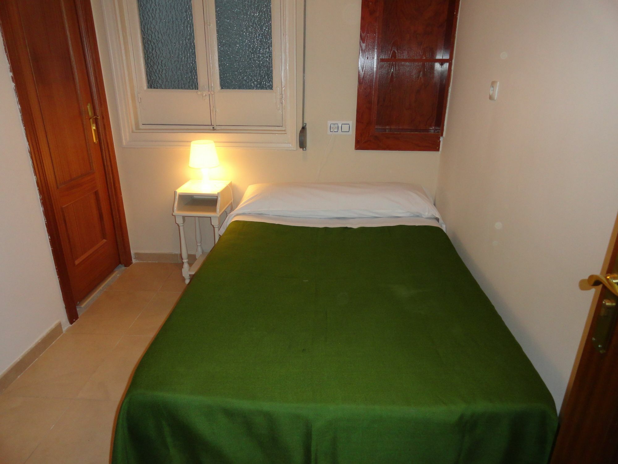 מדריד Hostal Alistana מראה חיצוני תמונה